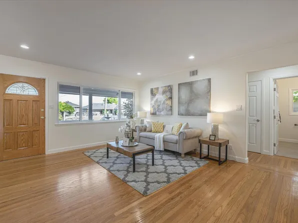 602 Vendola Dr, San Rafael, CA 94903