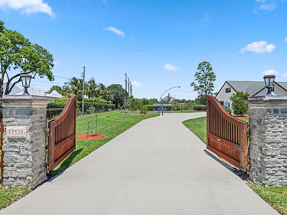 3rd image of 17531 SW 68th Court