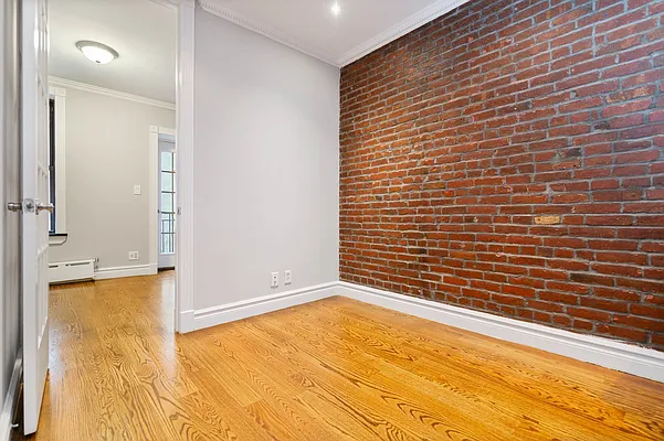 Rented by REAL New York | media 4