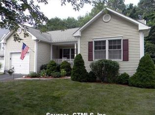 117 Heather Glen Ln, Groton, CT 06355