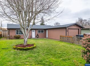 865 N 4th St, Aumsville, OR 97325