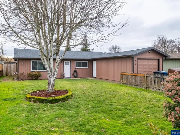 865 N 4th St, Aumsville, OR 97325