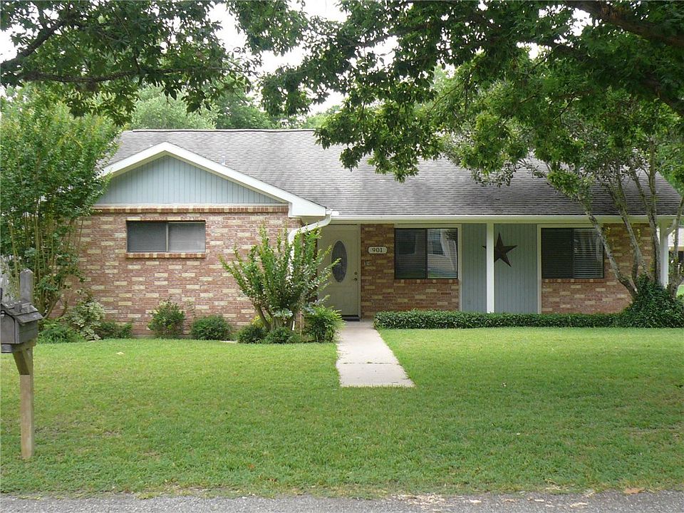1st image of 901 Hudgins St
