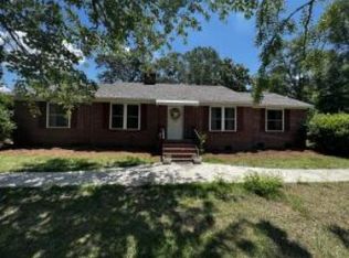 813 Academy St, Johnston, SC 29832