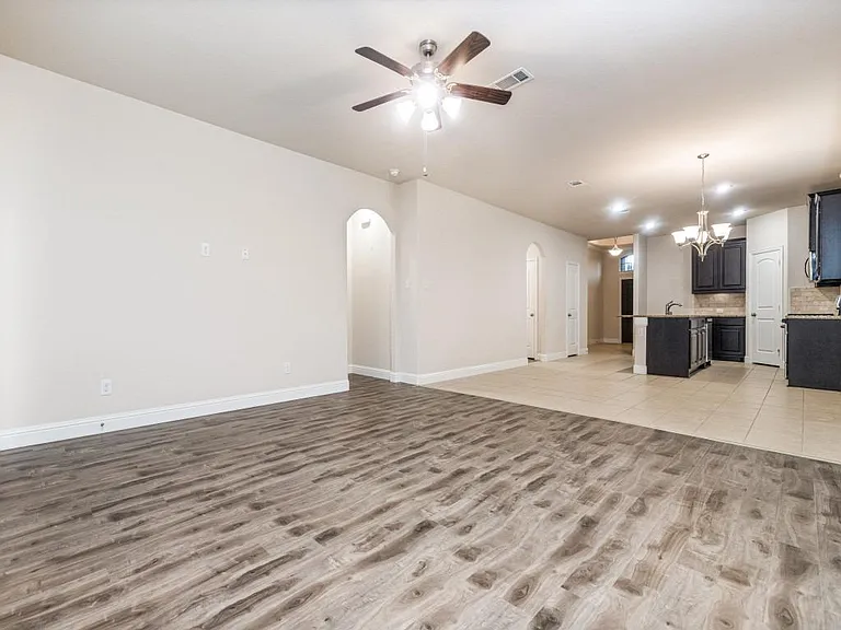 710 Teakwood Dr — Photo 16