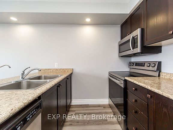 2nd image of 734 Cook Cres