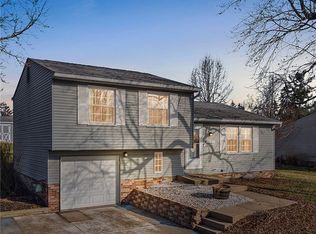 2989 Amy Dr, South Park, PA