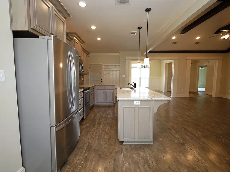 3872 Karaline Cir — Photo 8