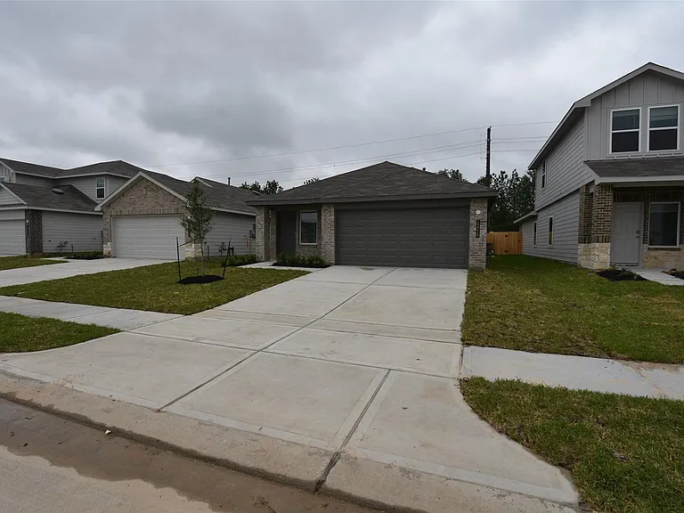 12218 Deep Stream Ln — Photo 8