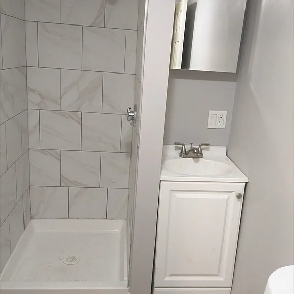 30 Touro Ave #1 — Photo 7