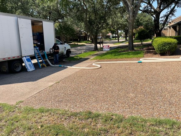 1521 Mockingbird Dr