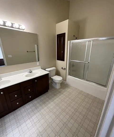 424 Abbey St — Photo 15