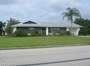 210 Richmond Ave S, Lehigh Acres, FL 33936