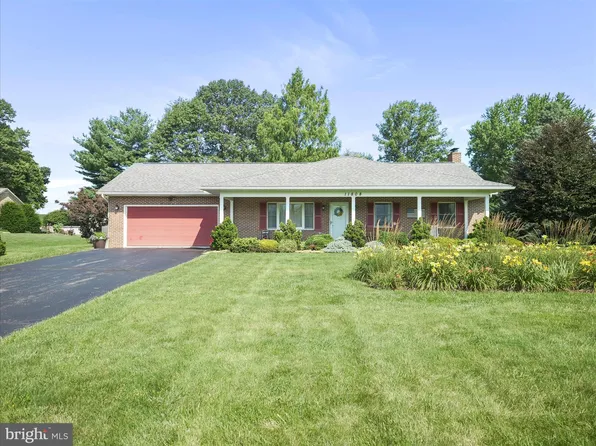 11808 Saint Marys Ct, Smithsburg, MD 21783