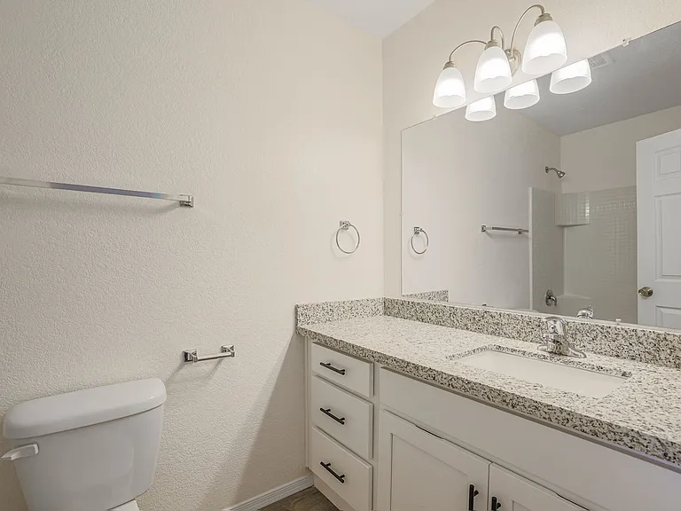 2941 E Cicero St #101 — Photo 13