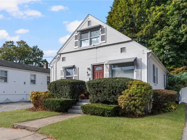 20 Minto St, Providence, RI 02908