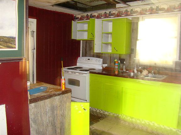 4th image of 468 W Second St