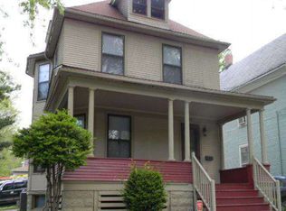 383 Spruce St, Aurora, IL 60506