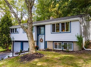 2723 Carmelita Dr, Pittsburgh, PA