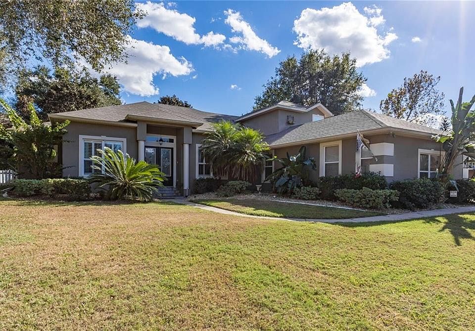 1st image of 12334 Lake Valley Dr