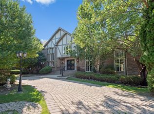 3377 Indian Summer Dr, Bloomfield Hills, MI 48302