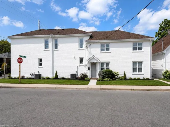 71 Cedar St #79, Cambridge, ON N1S 1V5