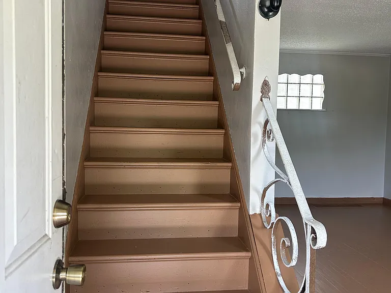 3323 Edward St — Photo 11