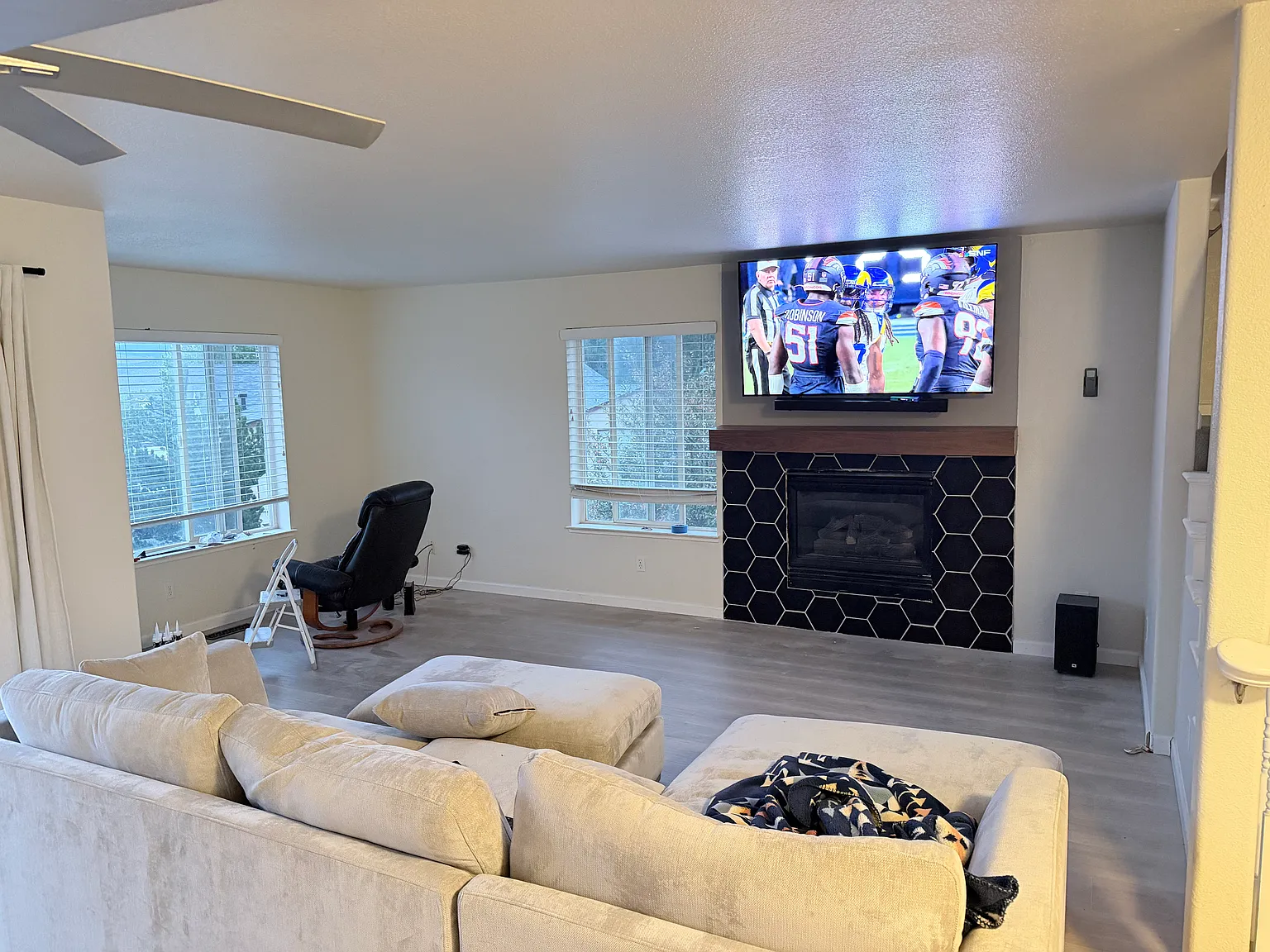3 bed, 2153 sqft, $3,300 — Photo 3