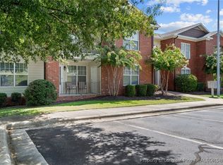 509 Meadowland Ct, Hope Mills, NC 28348