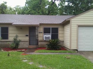 5646 Belcrest St, Houston, TX 77033