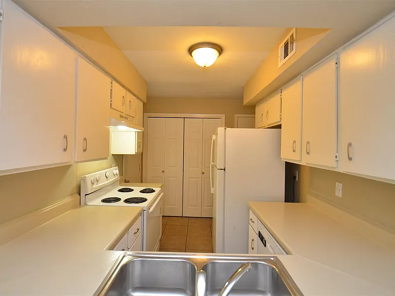 5993 Allday Dr #B — Photo 25