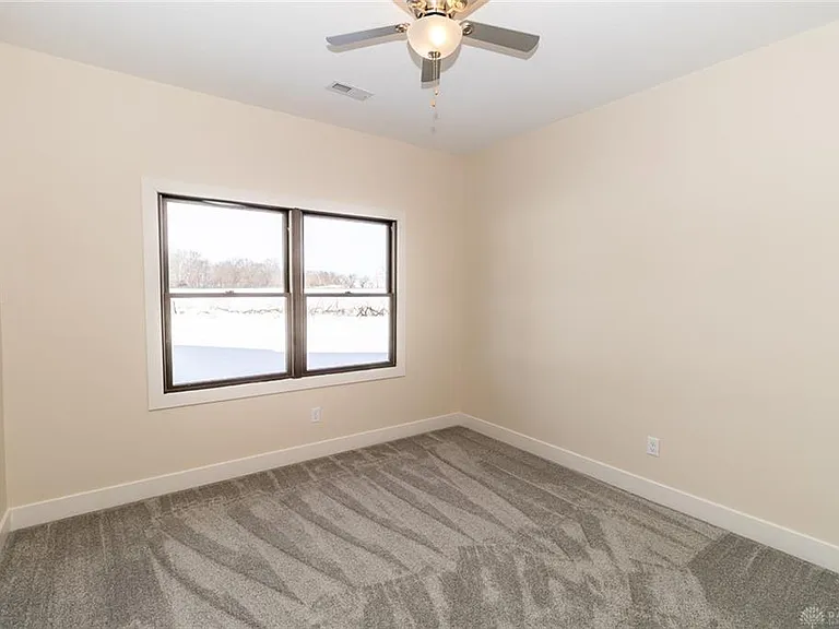 1025 Baker Rd — Photo 36