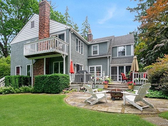 3rd image of 312 Quaker Road