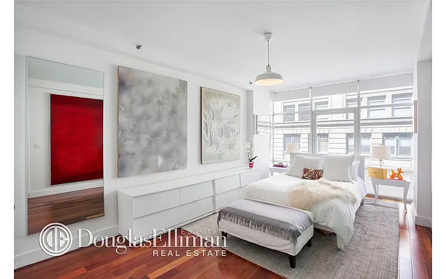 Sold by Douglas Elliman | media 15