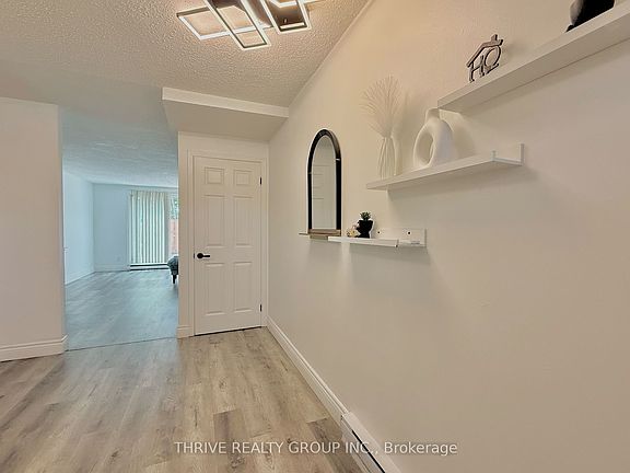 3rd image of 1919 Trafalgar St #49