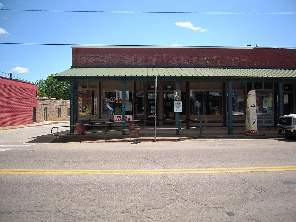 1st image of 100-102 W Main St