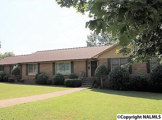 511 Forest Ave NW, Fort Payne, AL 35967