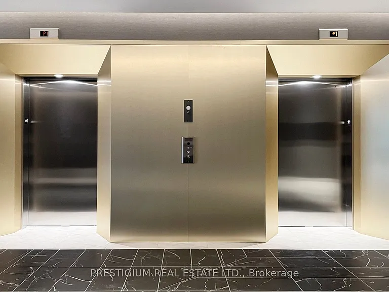 500 Dupont St #208 — Photo 39