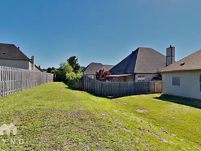 1007 Riviera Dr — Photo 19