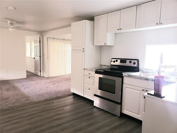 4th image of 4639 Autumn Palm Dr