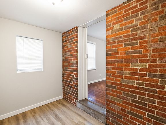 4th image of 105 Henquin Dr