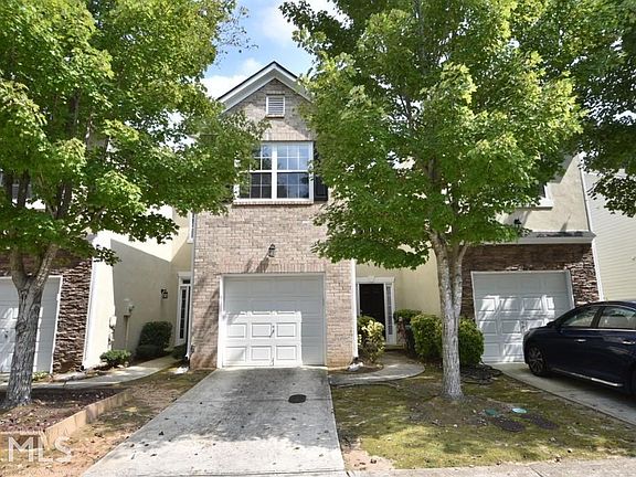 2nd image of 841 Biltmore Ct