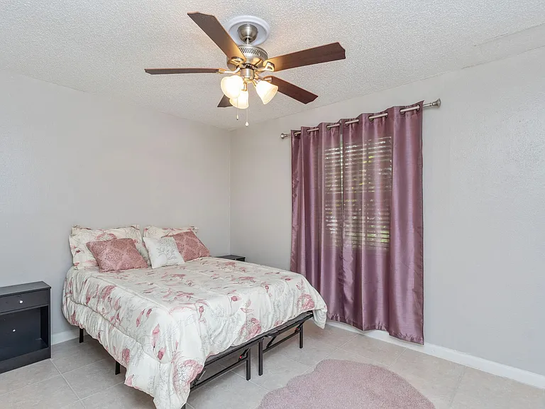 Beechnut Grove — Photo 11