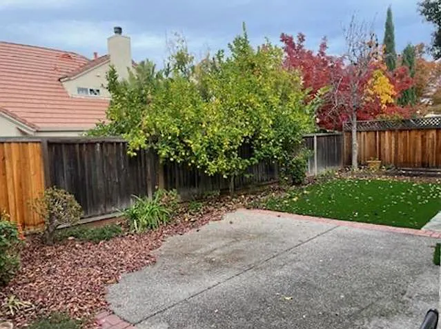 1677 Klipspringer Dr — Photo 30
