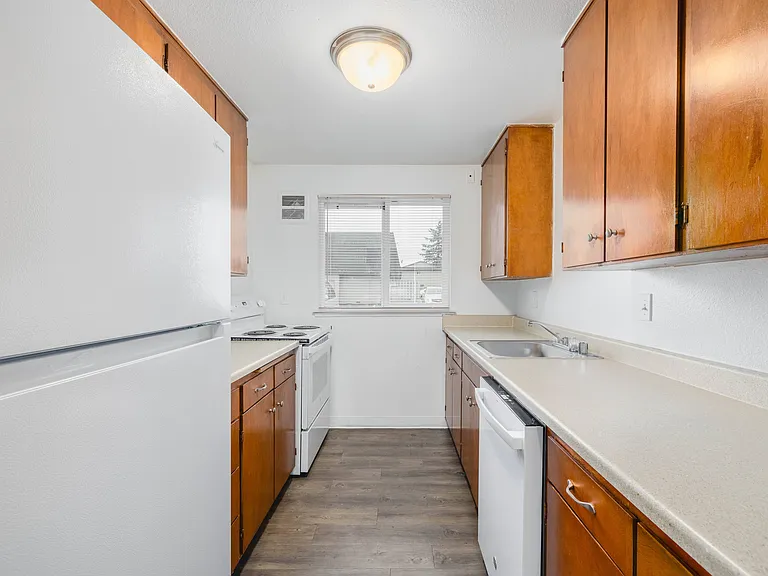 Aladdin Townhomes — Photo 18
