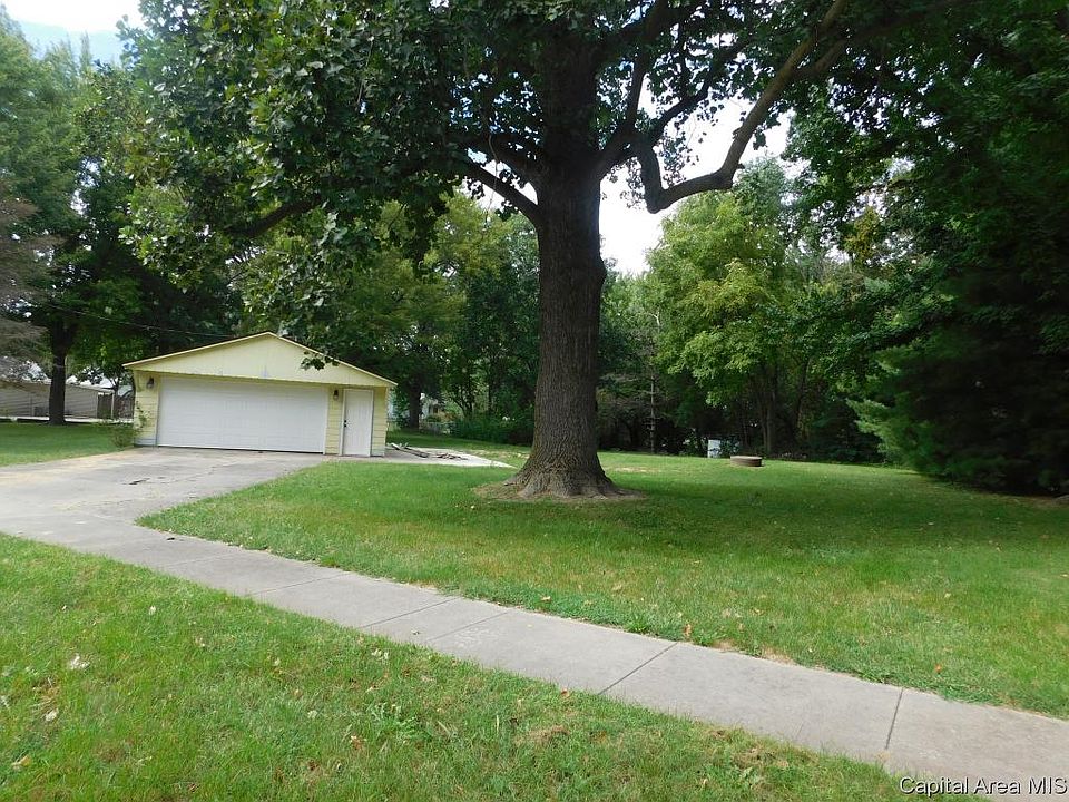 1st image of 316 1st St