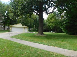 316 1st St, Cantrall, IL 62625