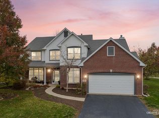 600 Highview Ct, Oswego, IL 60543