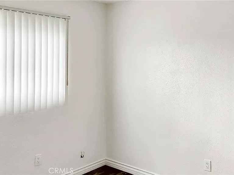 1724 Crofton Ln — Photo 12