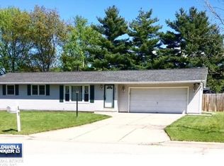 2461 Peshtigo St, Green Bay, WI 54313